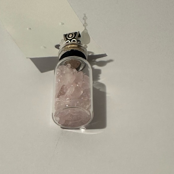 Pink Crystal Bottle with Decorative Cap. Novelty Gift . Jewelry|Home Decor - Picture 3 of 3